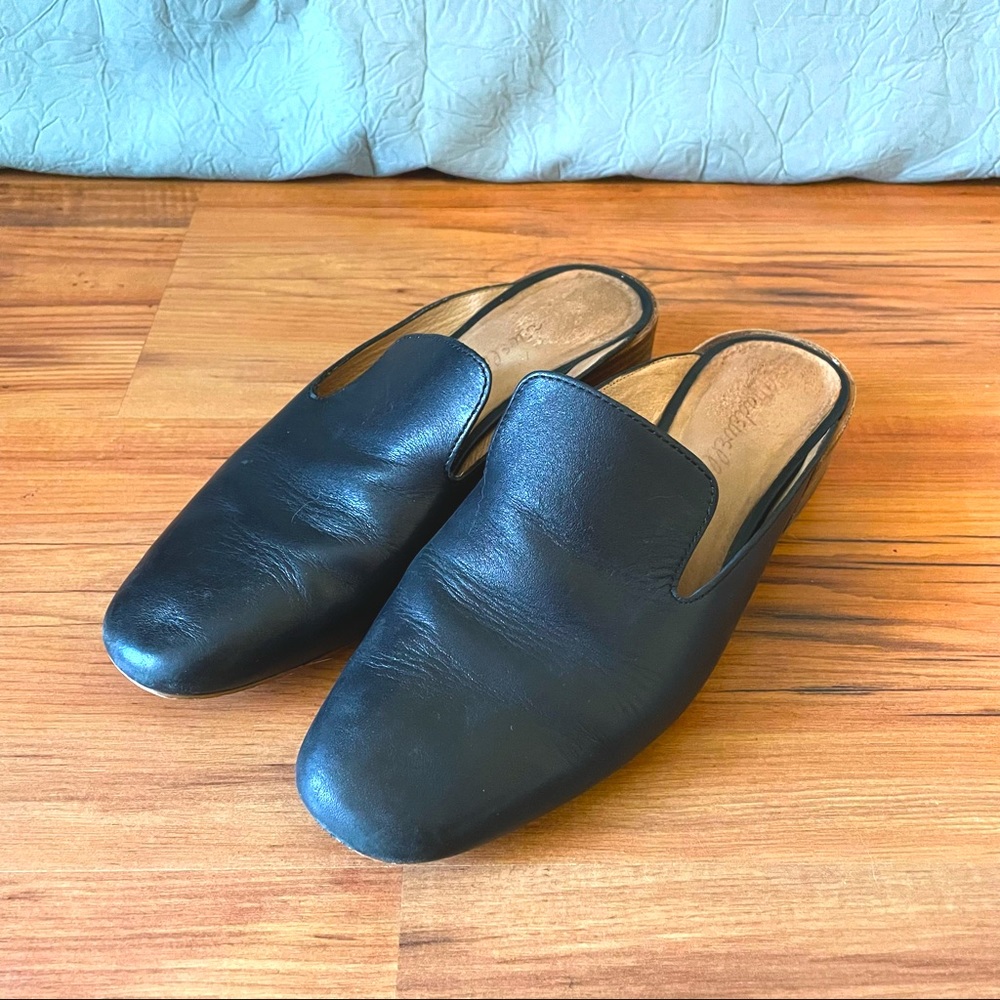 Madewell Willa Loafer Leather Mule in black